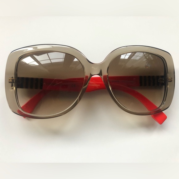 FENDI SUNGLASSES - Picture 2 of 8
